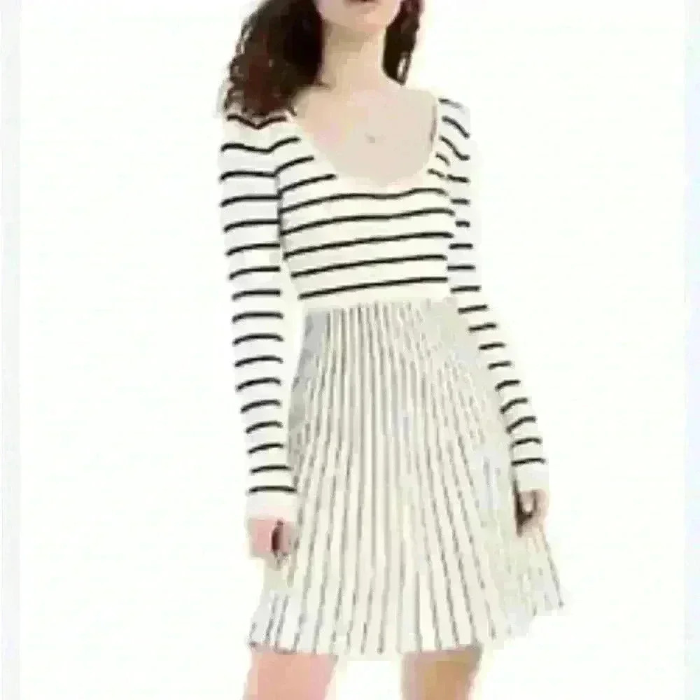 Guess Pullover Dress Sweater Stripe Nash Knit Fit Flare White Black Small